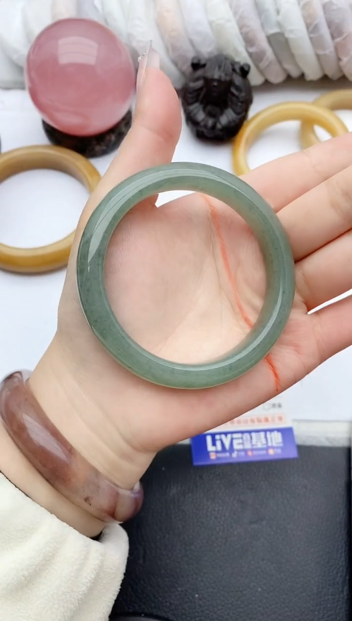 【闪购商品】石英质玉手镯未镶嵌G433+57/58