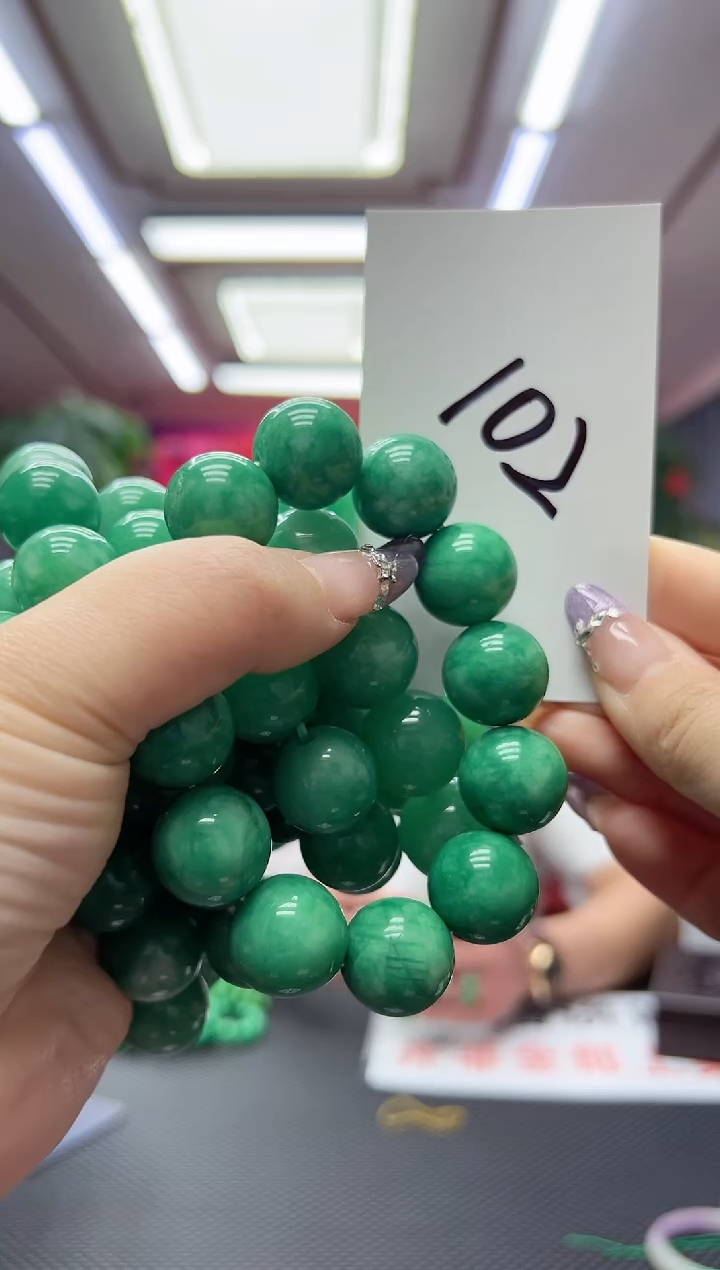 【闪购商品】翡翠手串未镶嵌多样性发货其中发一