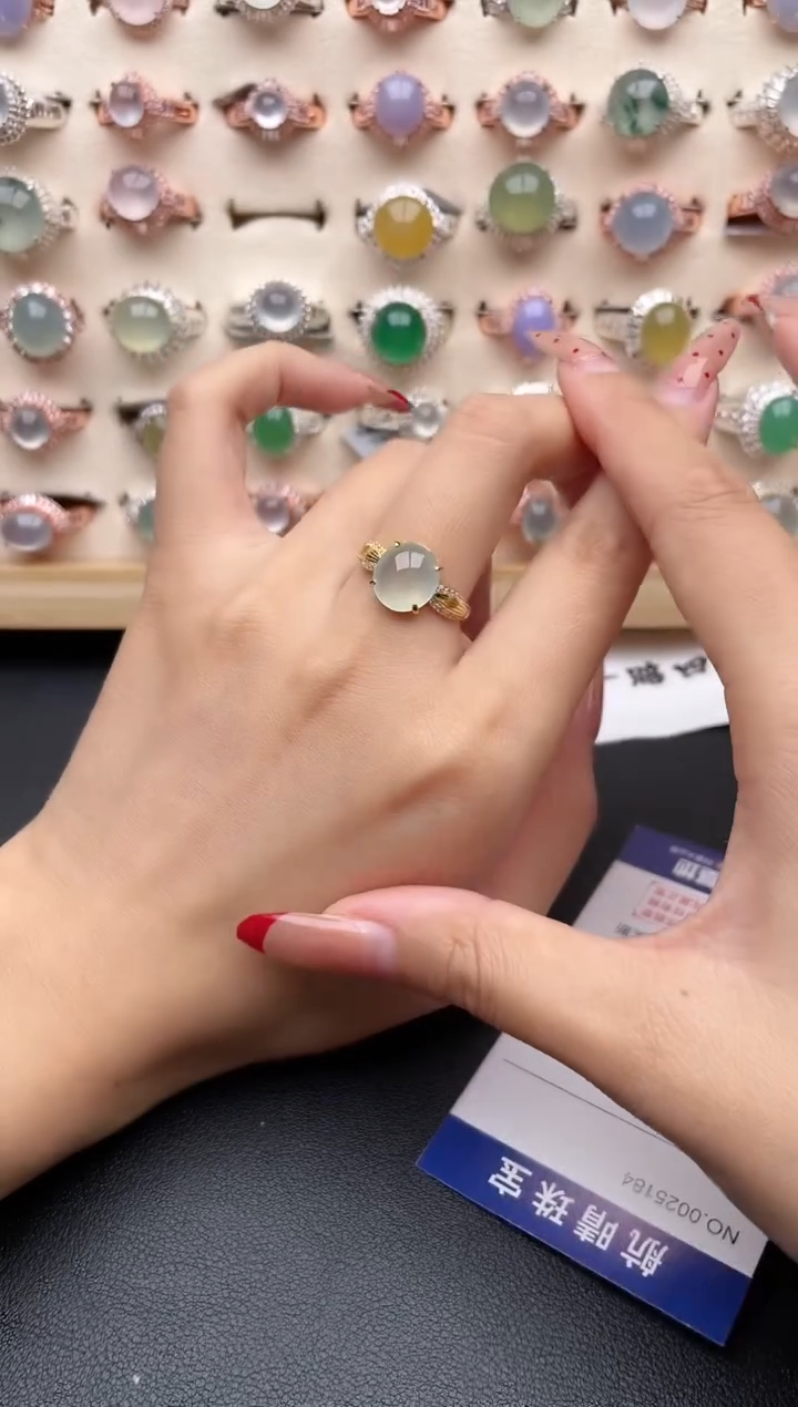 【闪购商品】翡翠戒指银S925镶嵌一物一证一礼盒