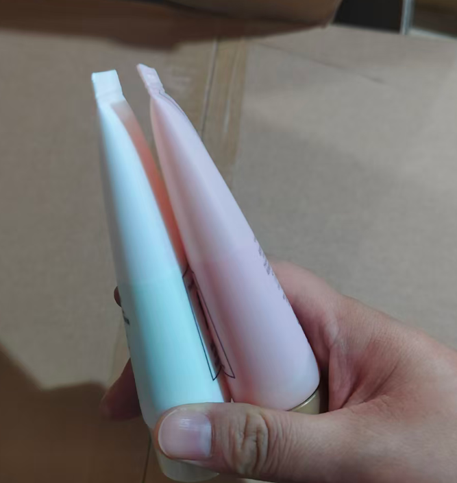 黄色胖子白胖子粉胖子泡沫洗面奶 深层清洁40ml