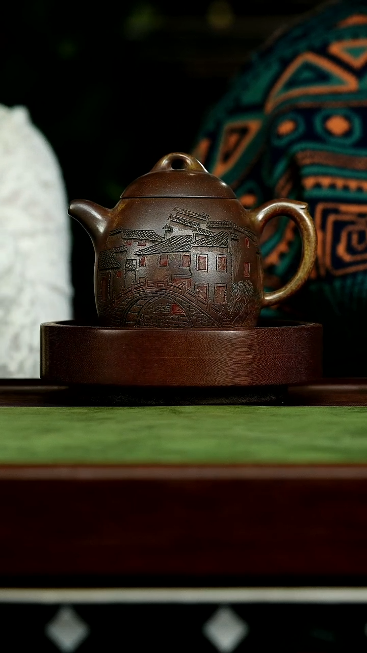 茶壶紫砂n23秦权鸣远*戴静波