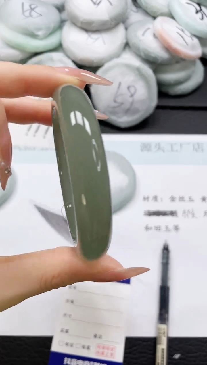 石英质玉手镯未镶嵌154-56