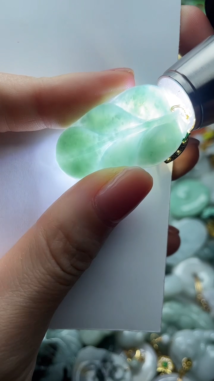 颈饰未镶嵌翡翠1
