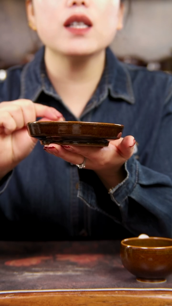 鳝鱼黄色的小壶承直径12.5左右