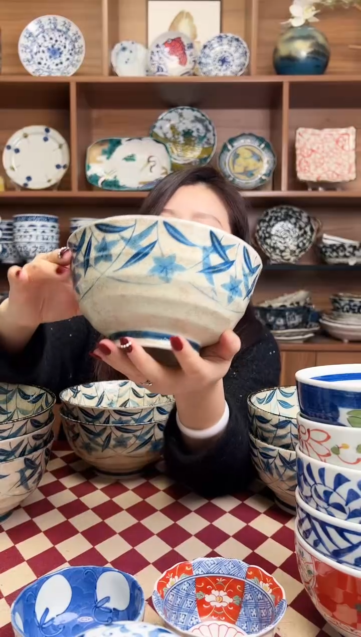 【闪购商品】瓷片【微瑕釉较薄】桔梗17cm四轮面碗 