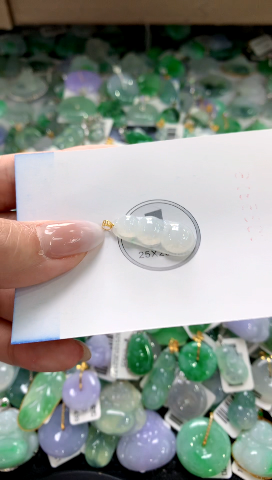 颈饰18K金镶嵌翡翠1111111111111111