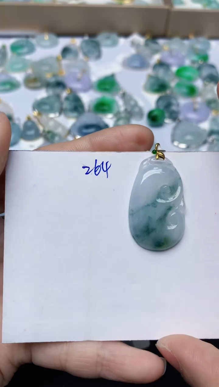 【闪购商品】翡翠颈饰18K金镶嵌天然翡翠A货   