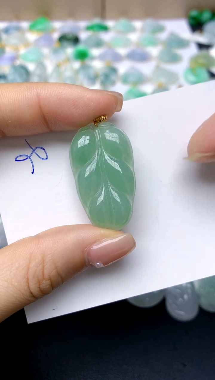 【闪购商品】翡翠颈饰18K金镶嵌8天然A货翡翠