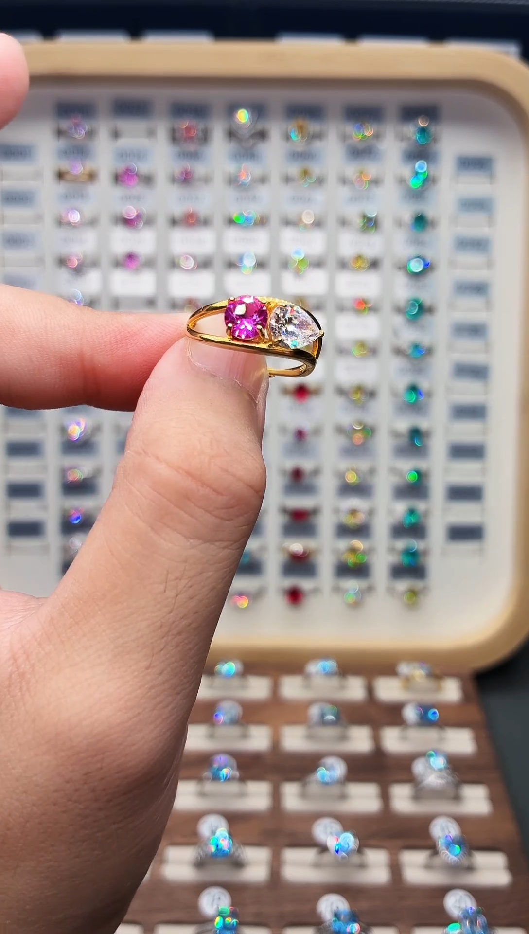 彩色蓝宝石戒指银S925镶嵌1111