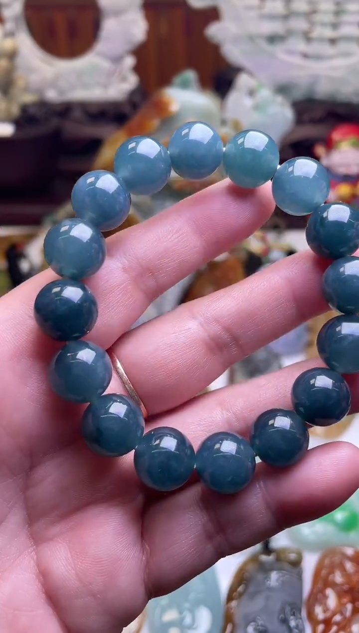 颈饰未镶嵌翡翠手串