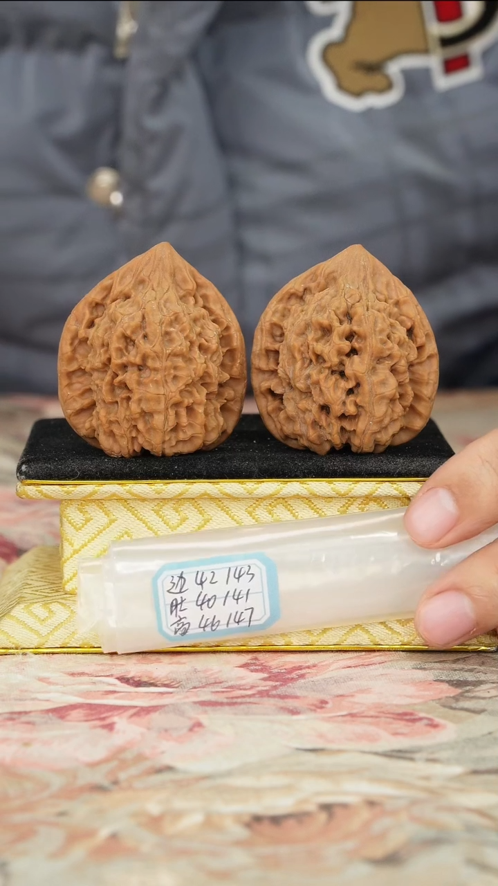 【闪购商品】文玩核桃把件官帽