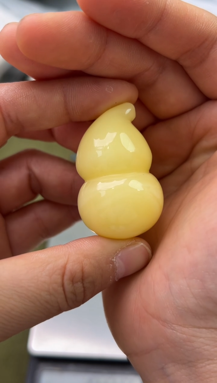 裸石琥珀未镶嵌琥珀蜜蜡吊坠