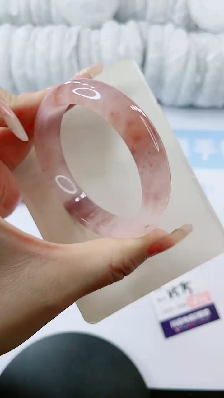 【闪购商品】石英质玉手镯未镶嵌多样性发货V575