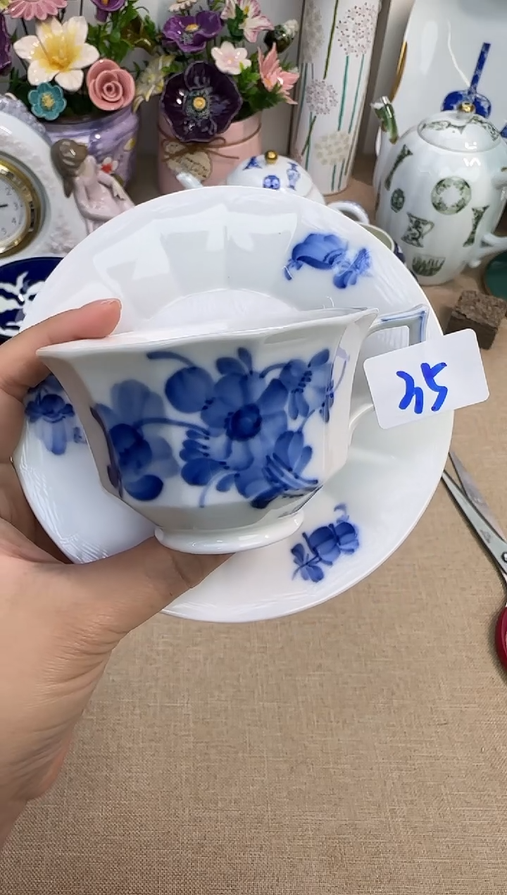 瓷片泡泡家的瓷器真好看