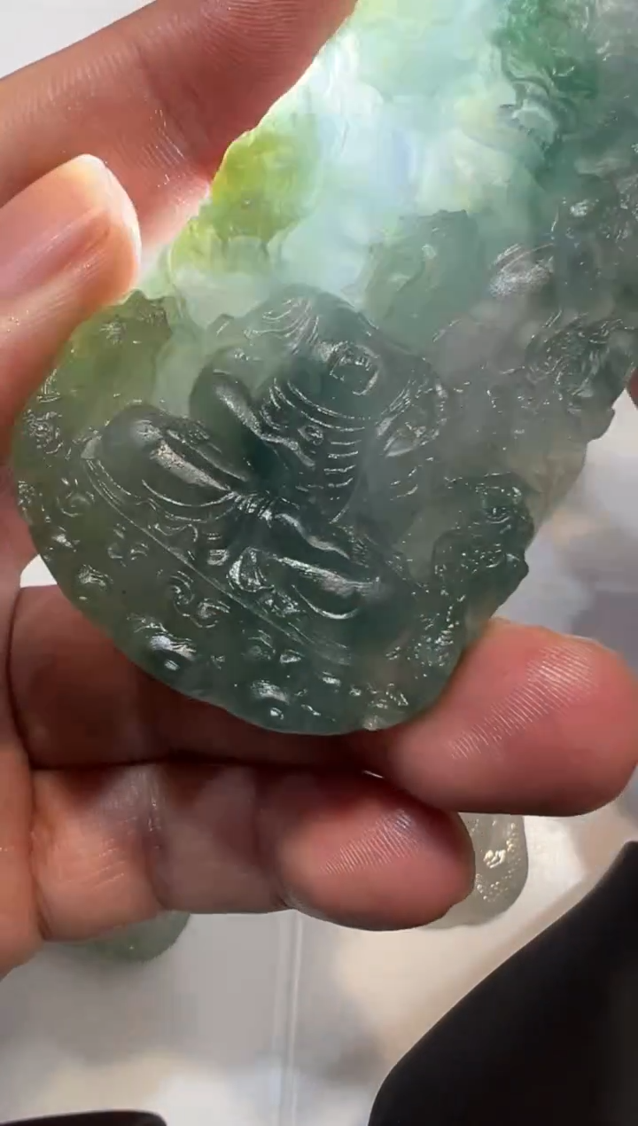 定制翡翠未镶嵌九龙