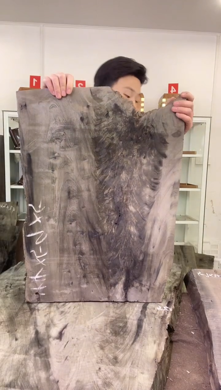 人****?金丝楠木原料木材