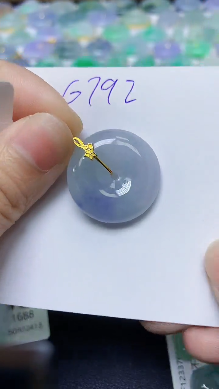 翡翠18K金镶嵌颈饰天然自然緬甸A貨翡翠