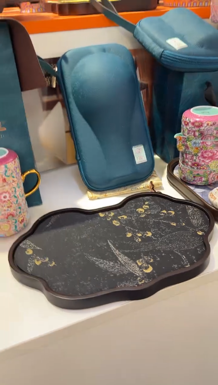 瓷片小乔闪购链接