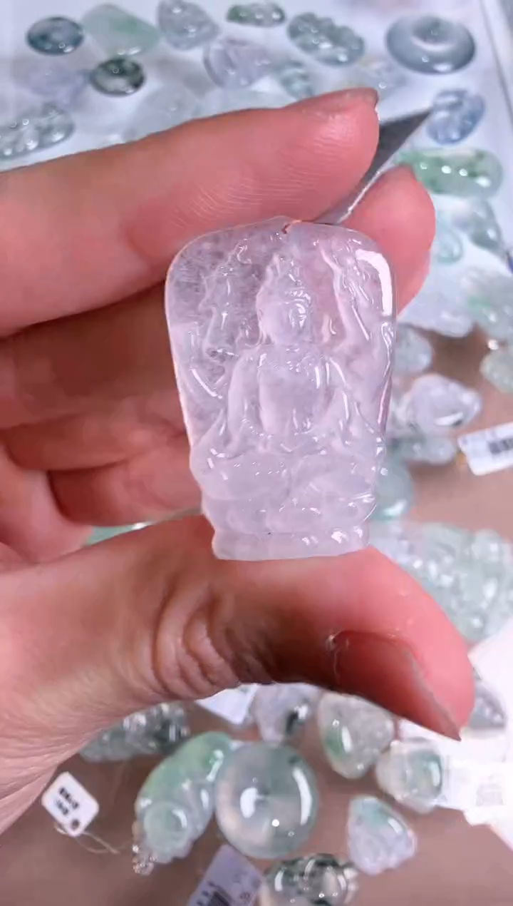 【闪购商品】翡翠吊坠(不含链)未镶嵌··