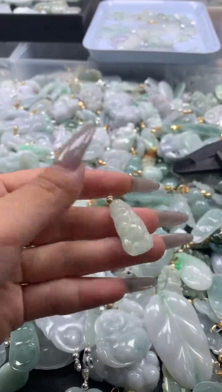 颈饰未镶嵌翡翠381