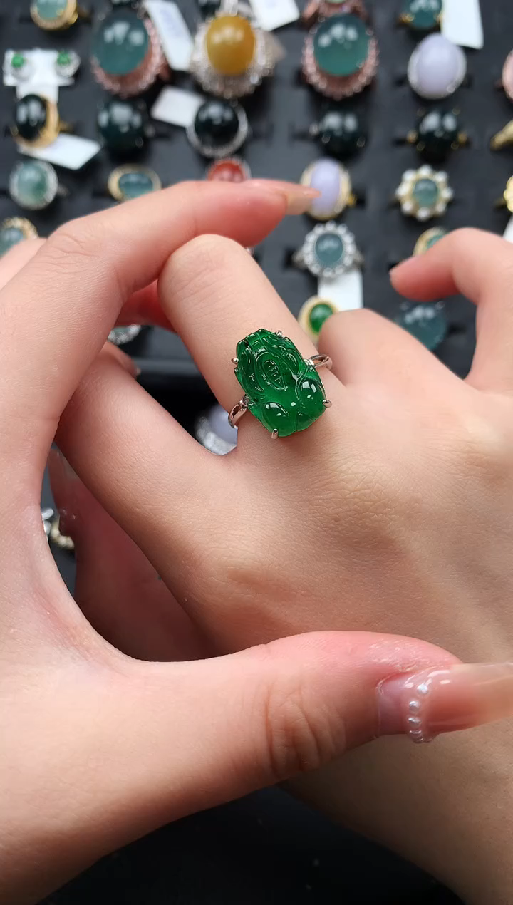 【闪购商品】翡翠戒指银S925镶嵌52141