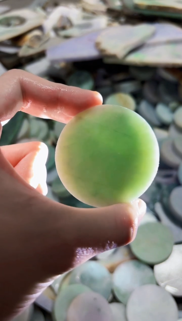 【闪购商品】翡翠颈饰未镶嵌A货吴玉2058
