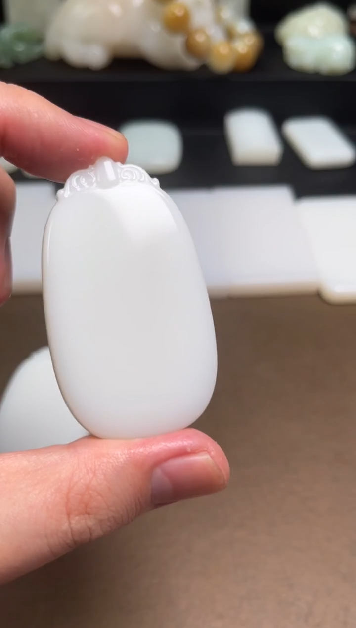 颈饰未镶嵌和田玉42