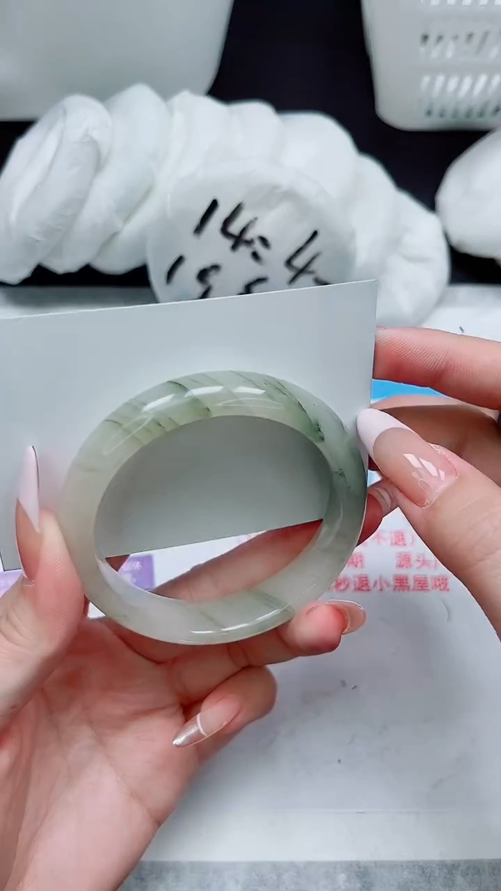 【闪购商品】石英质玉手镯未镶嵌154
