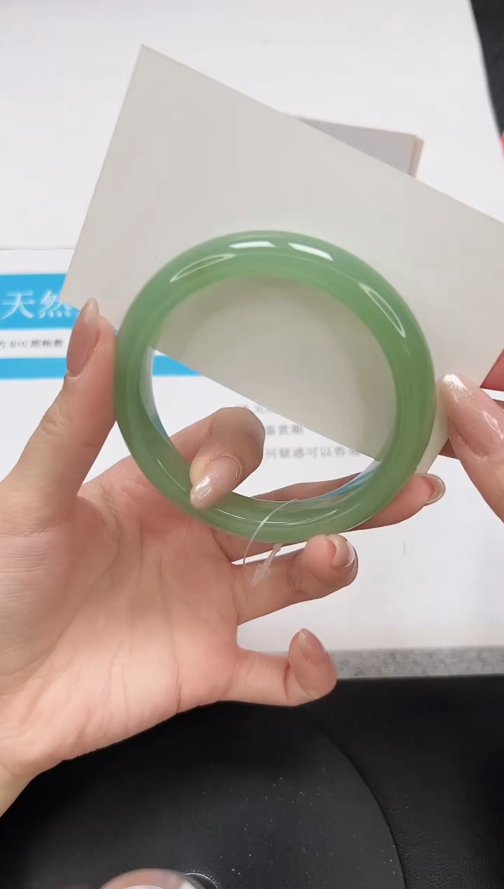 【闪购商品】石英质玉手镯未镶嵌A161-58.5