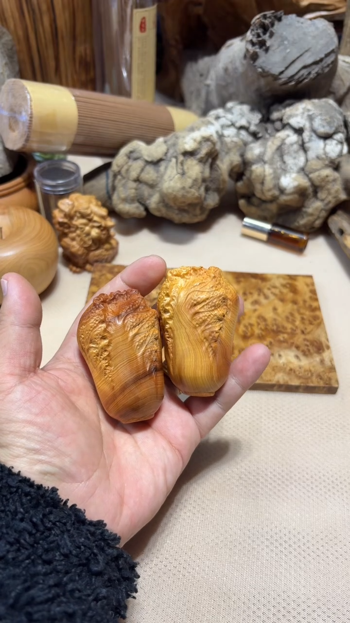 柏木（崖柏）南太行崖柏黑油手把件白菜2