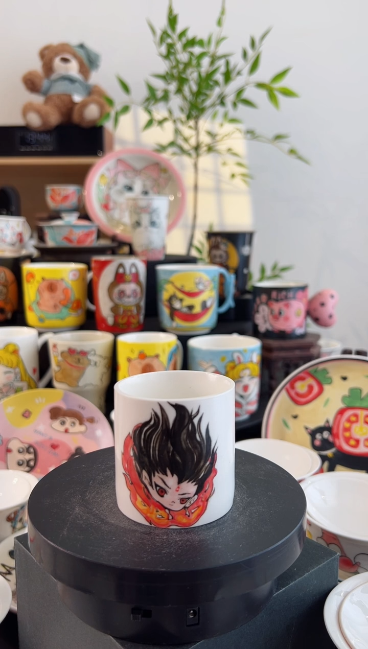 【闪购商品】摆件手工手绘陶瓷小杯杯