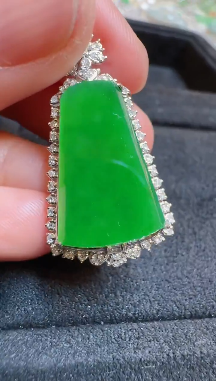 【闪购商品】翡翠吊坠(不含链)18K金镶嵌多样性团购发一件