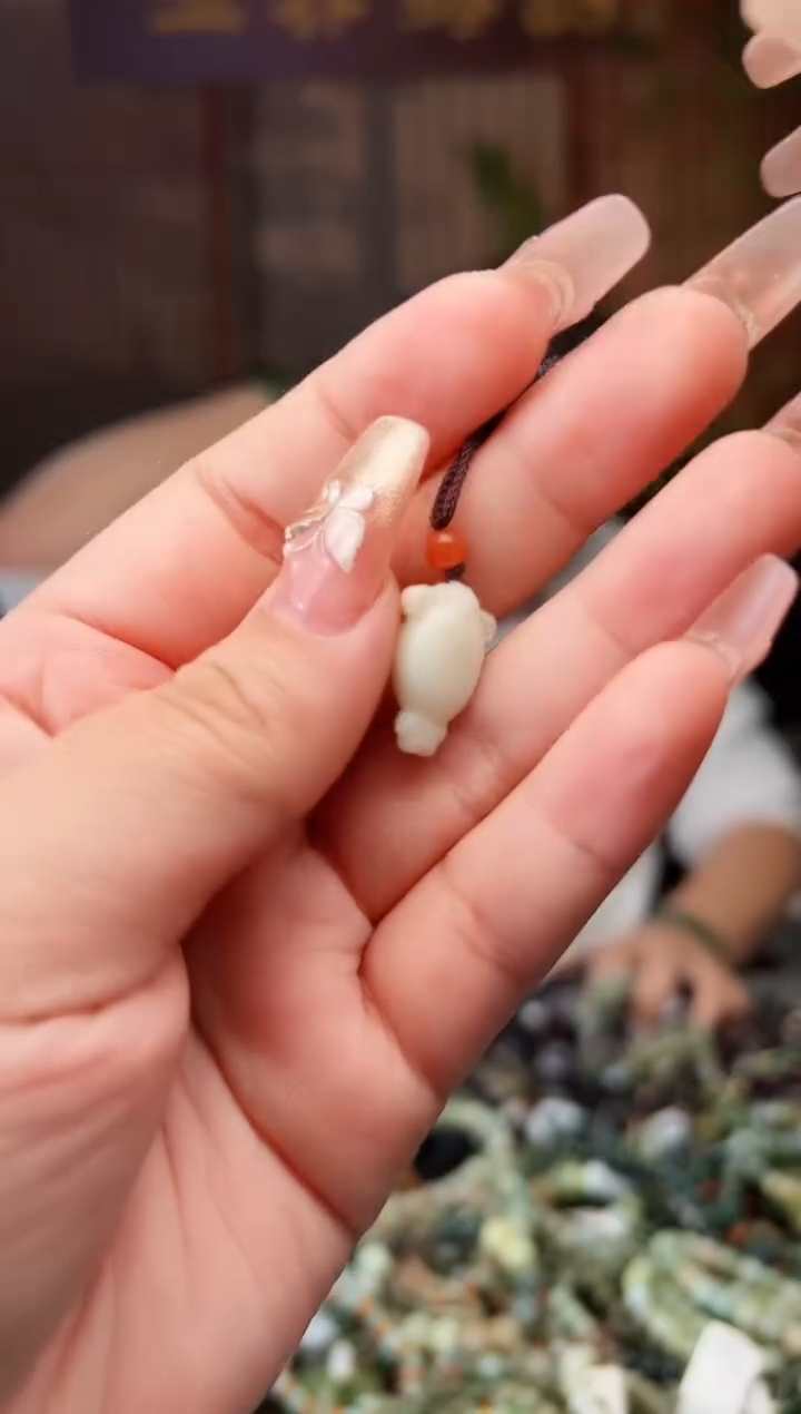 【闪购商品】和田玉颈饰未镶嵌多样性发一