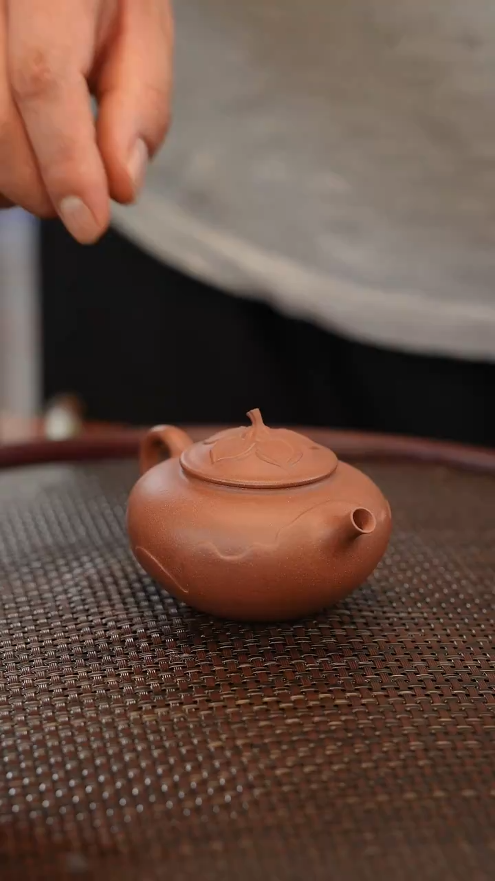 茶壶紫砂紫泥                  