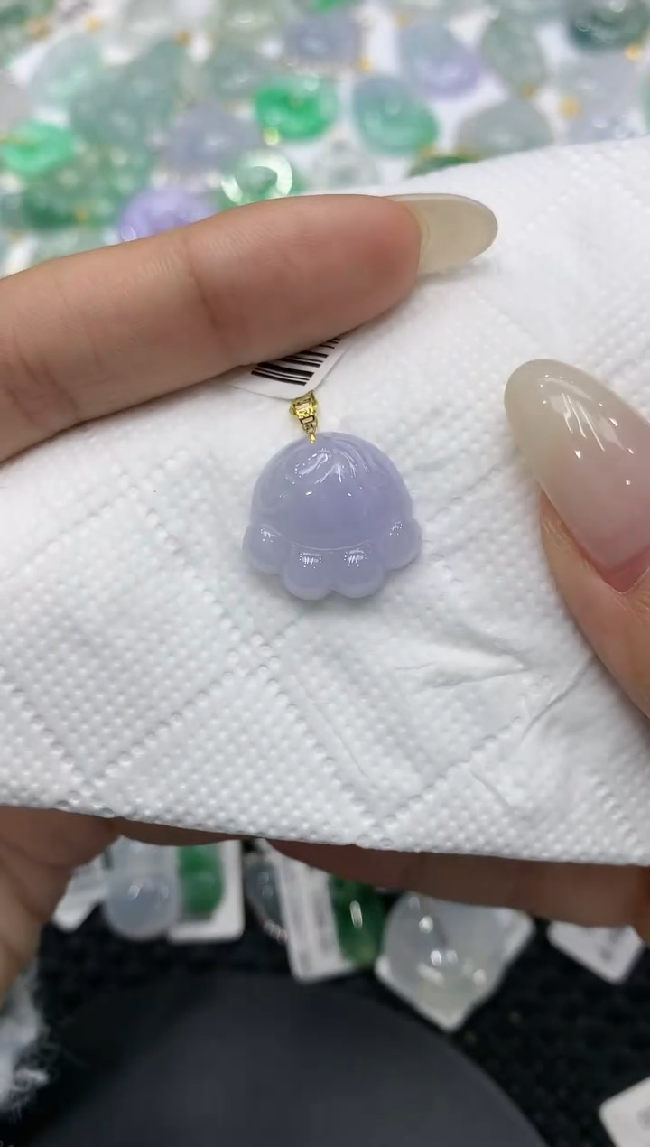 颈饰18K金镶嵌翡翠111111111111