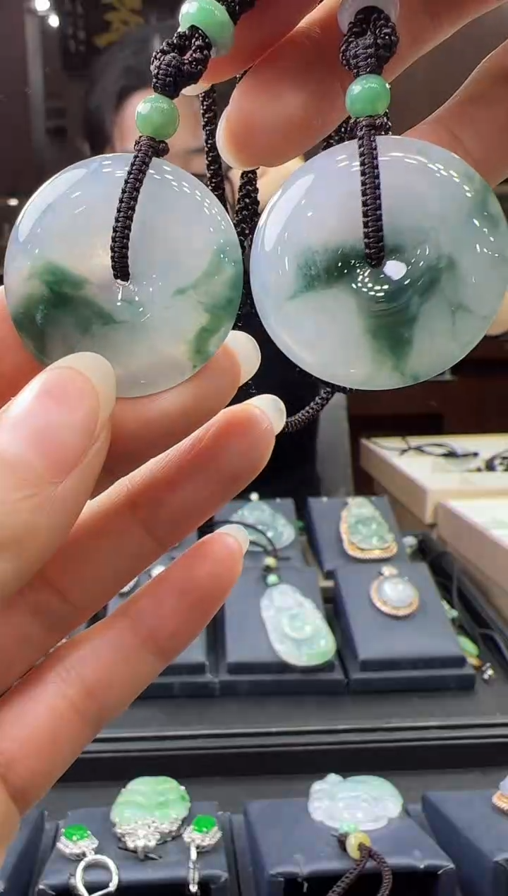 【闪购商品】翡翠挂件未镶嵌平安扣（多样性发其一）