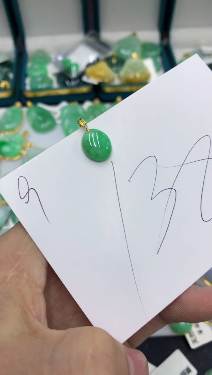 【闪购商品】翡翠颈饰18K金镶嵌号链接11111