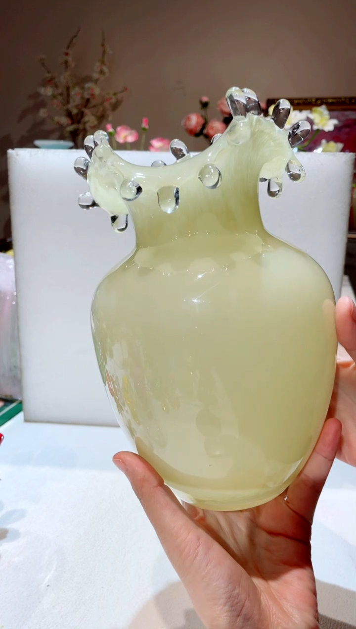 【闪购商品】琉璃手工艺品小号奶油黄水滴花瓶  微瑕