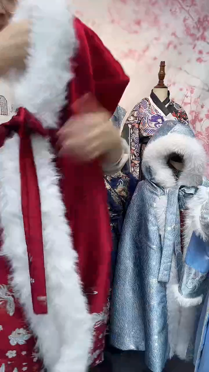 夜红斗篷男童汉服