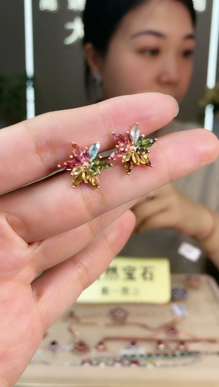【闪购商品】碧玺耳饰银S925镶嵌耳饰
