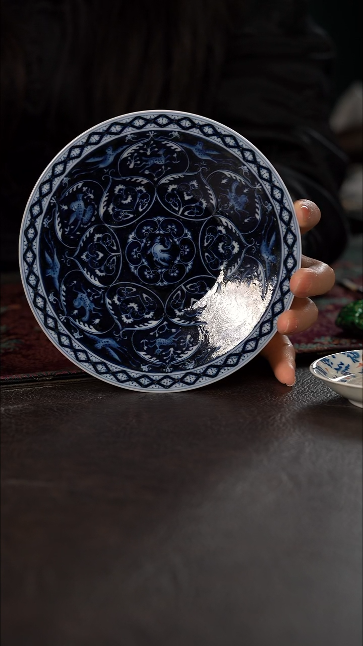 洪印慕明蓝地凤鸟瑞兽大壶承