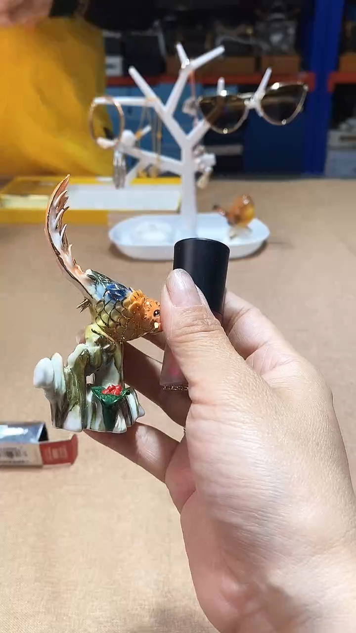 瓷片碗碟好物一件不留@@1