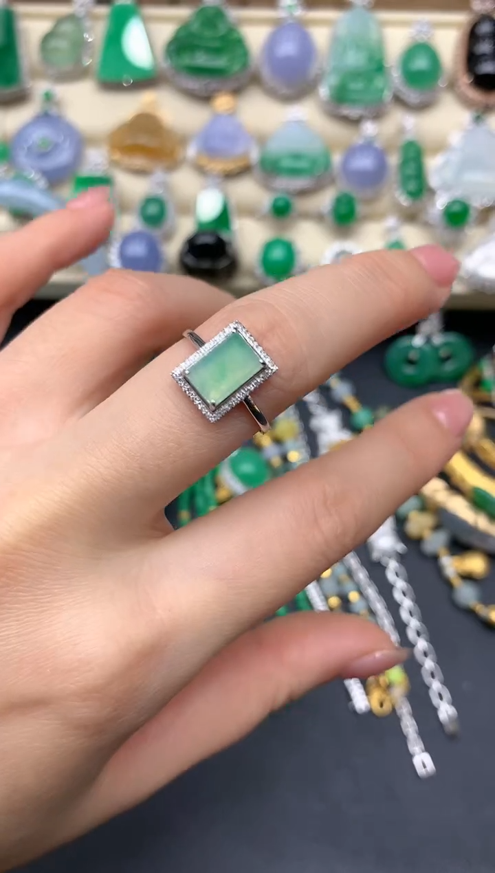 【闪购商品】翡翠戒指18K金镶嵌232-中国好珍宝