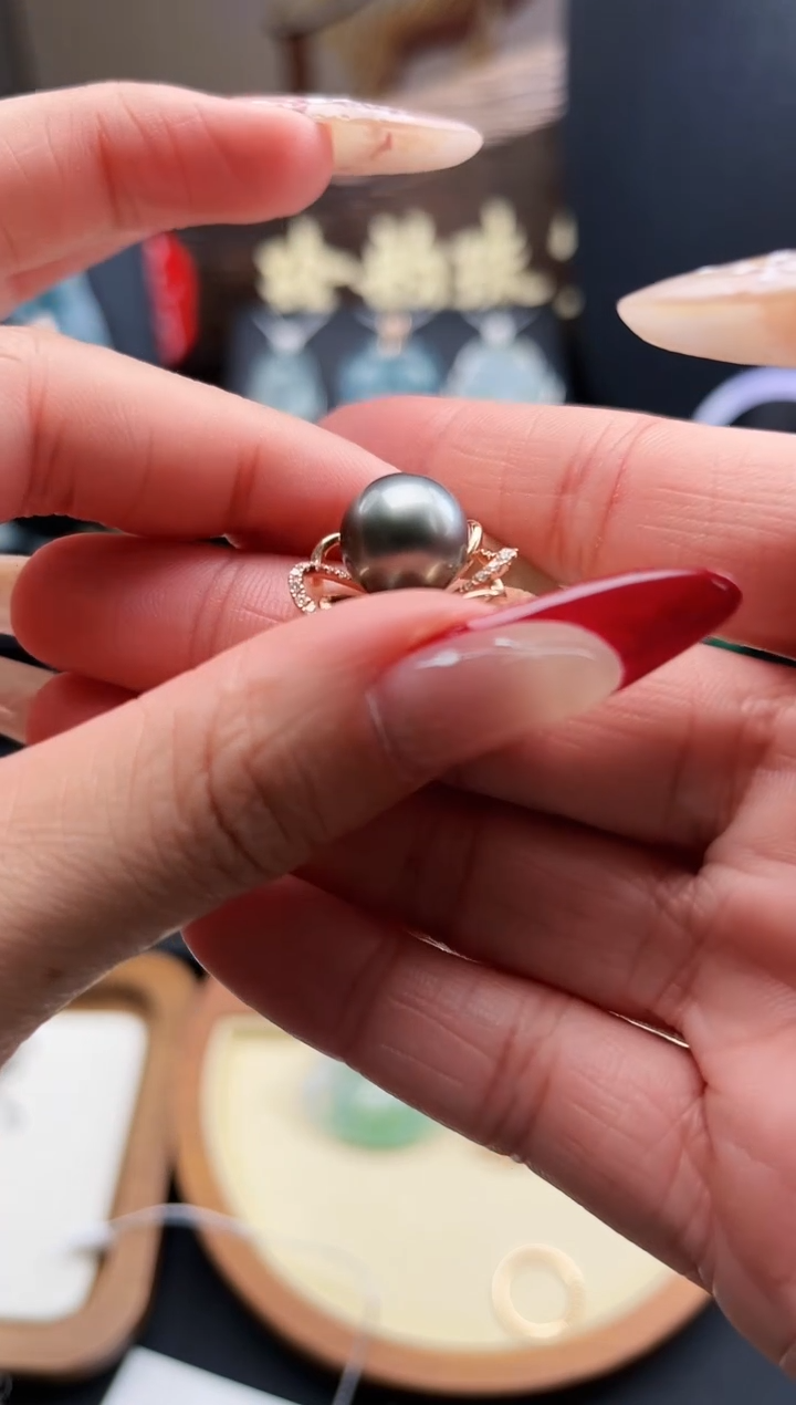 【闪购商品】海水珍珠颈饰18K金镶嵌吊坠