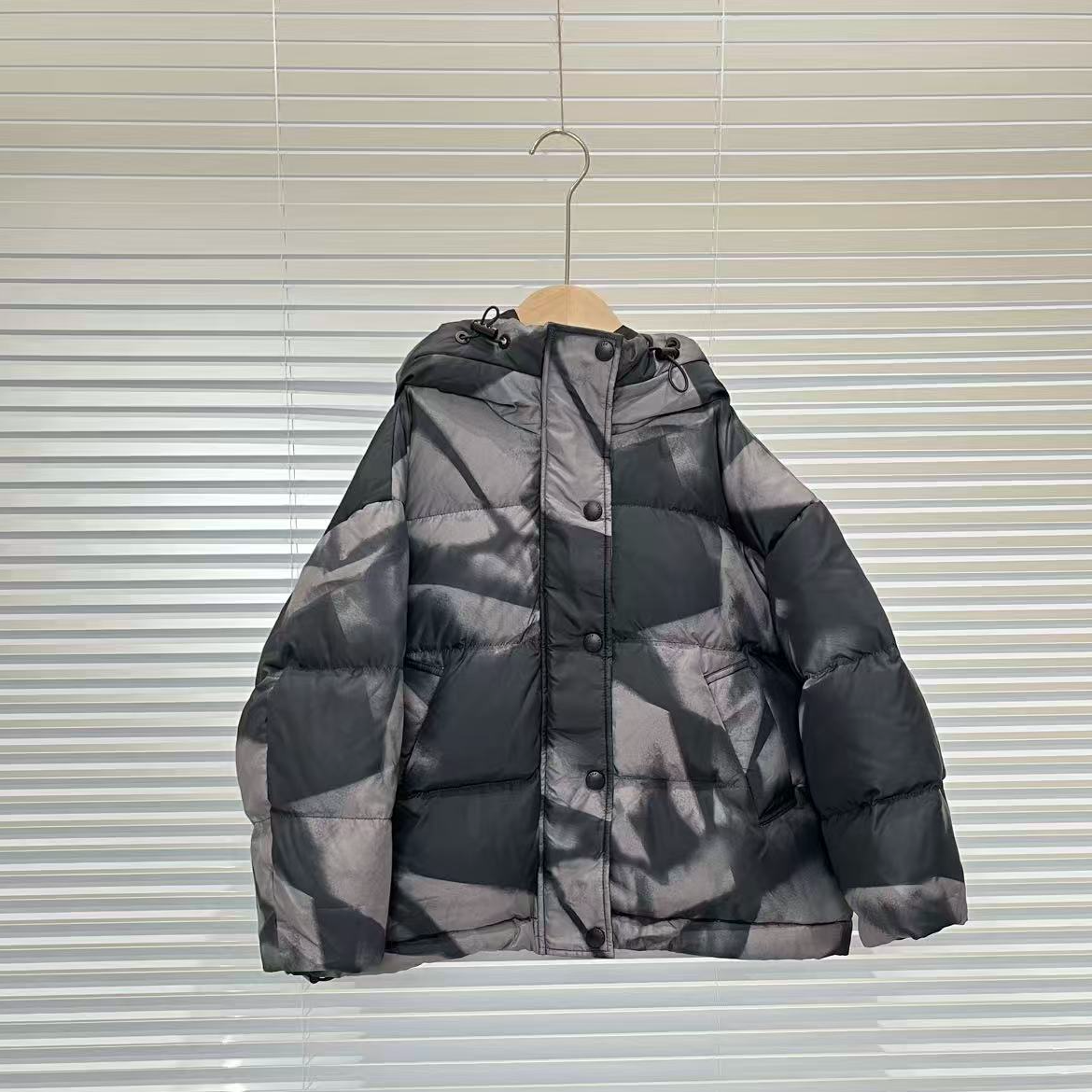 冬款男童黑色鹅绒服  5031热系
