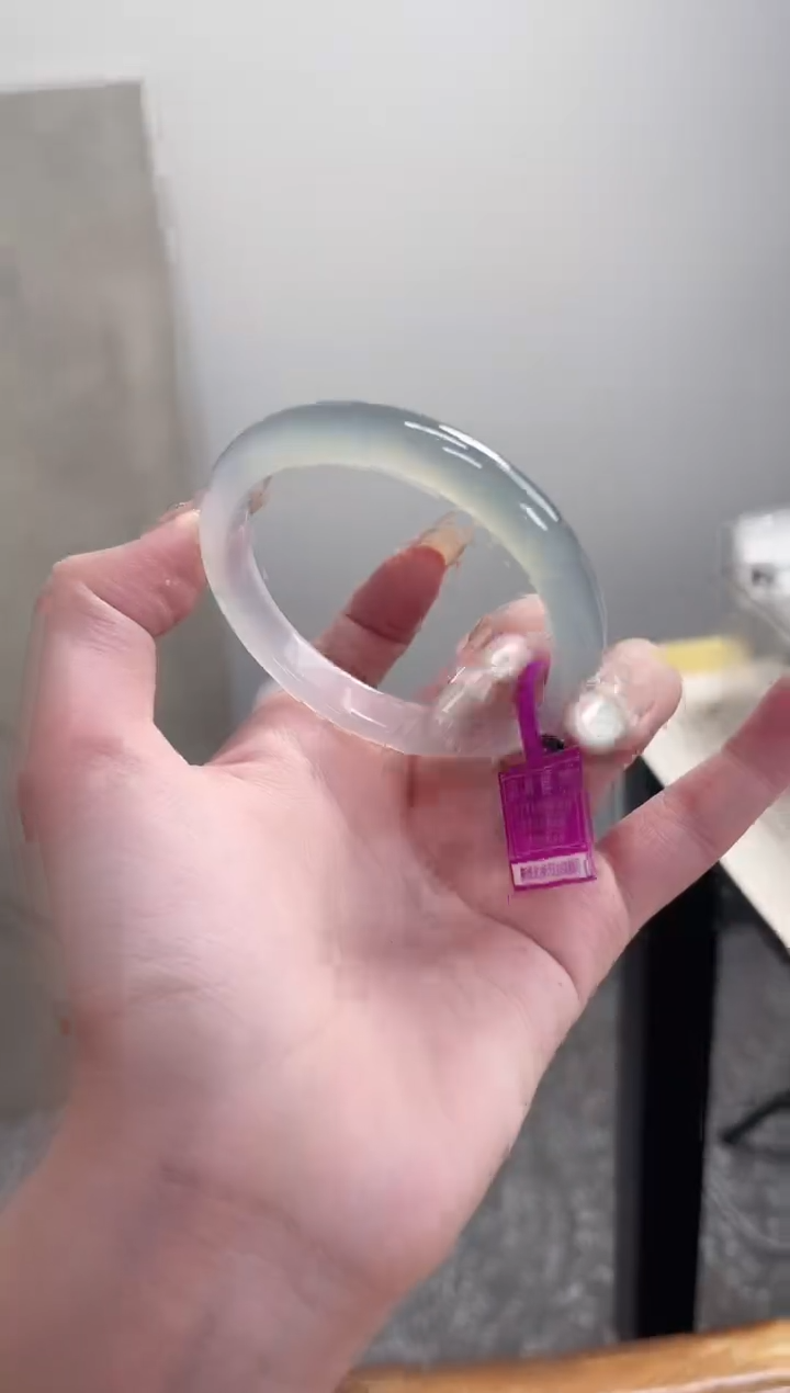 【闪购商品】玛瑙/玉髓手镯未镶嵌54圈 需要包容