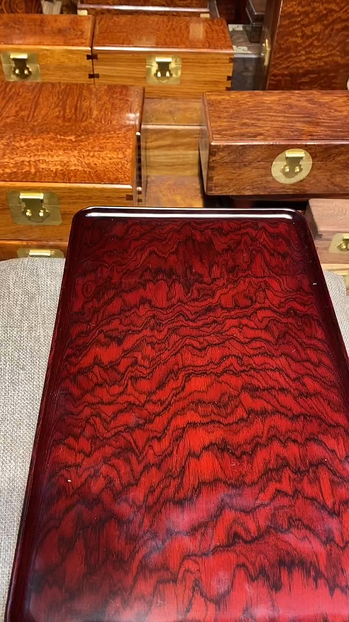 【闪购商品】红酸枝木类木艺茶盘一个