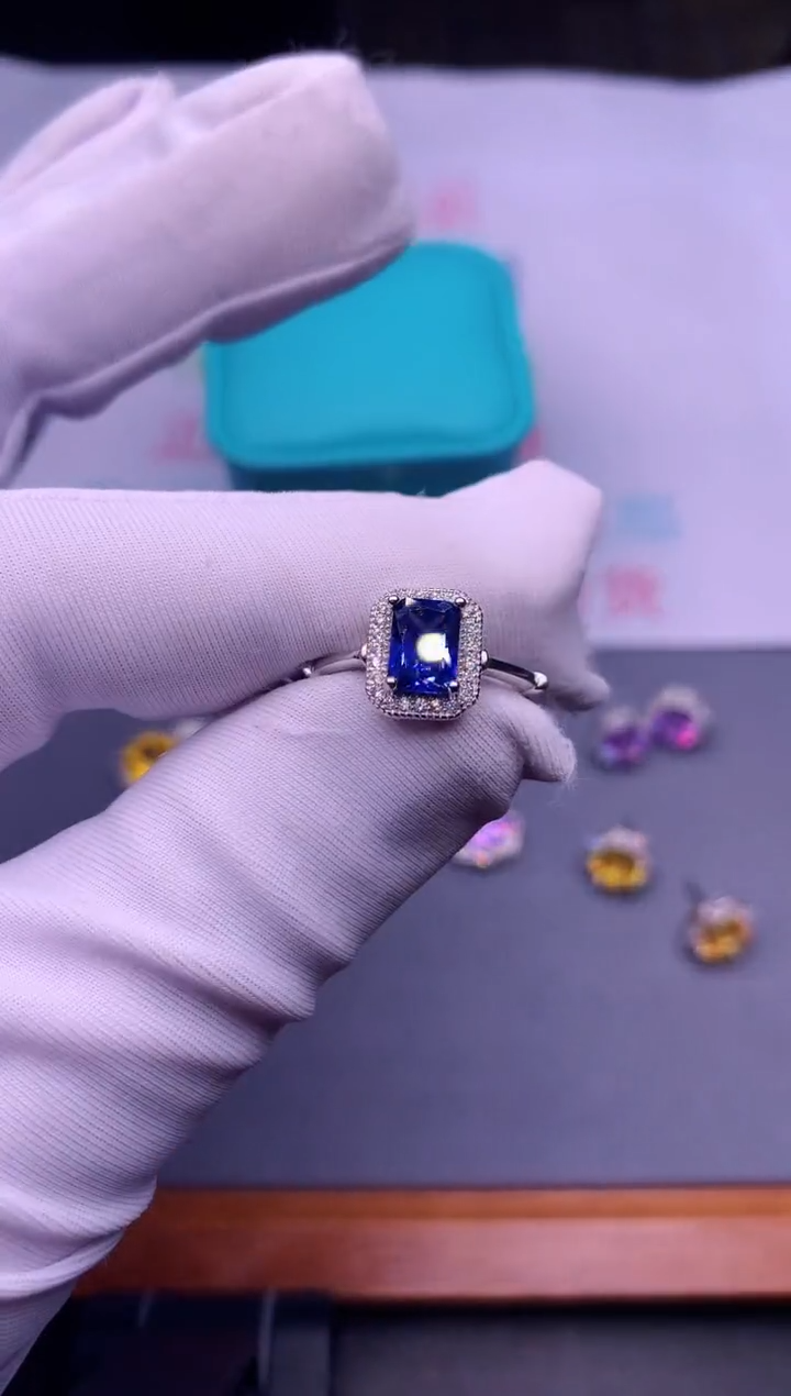 【闪购商品】坦桑石戒指银S925镶嵌............