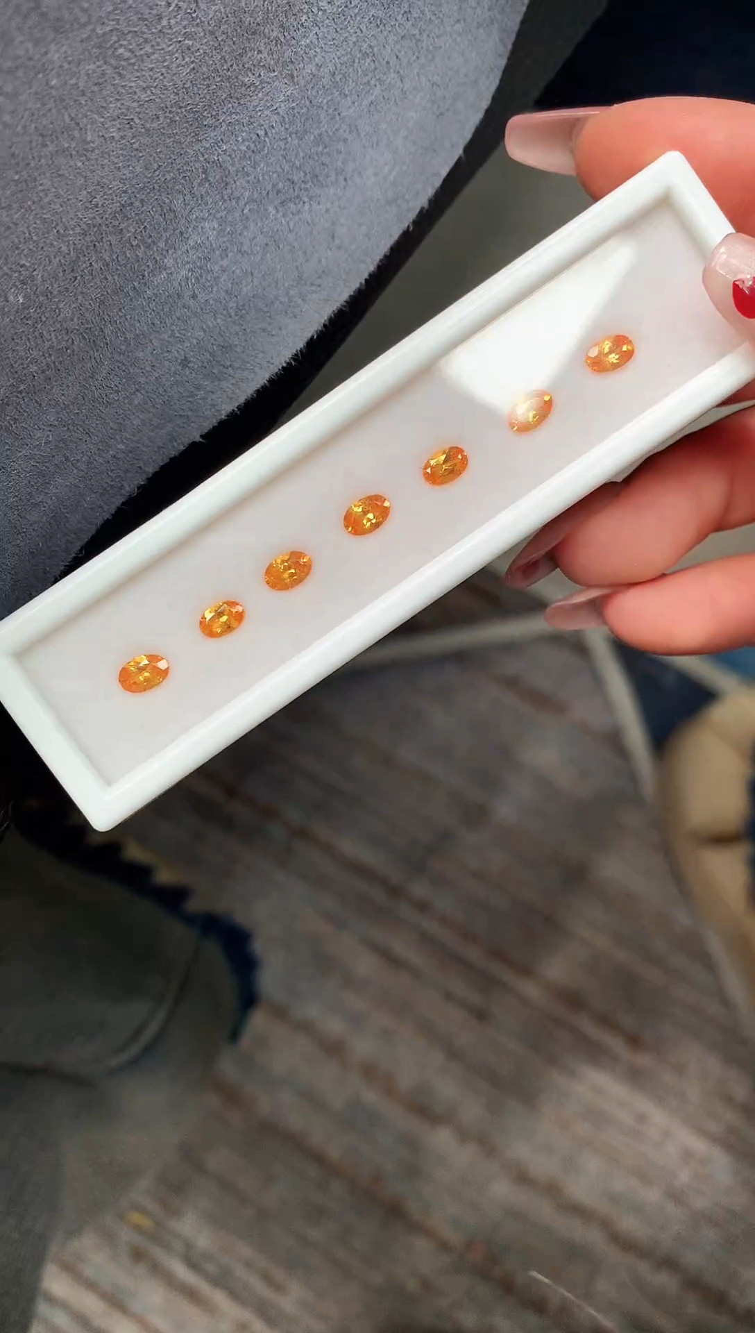 【闪购商品】石榴石（芬达石）耳饰未镶嵌4*6七颗