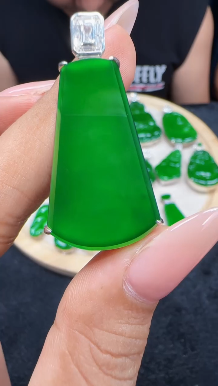 未镶嵌定制翡翠翡翠吊坠101